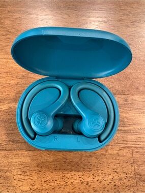 🩵🎶 Teal Jlab Wireless Bluetooth Earbuds 💚